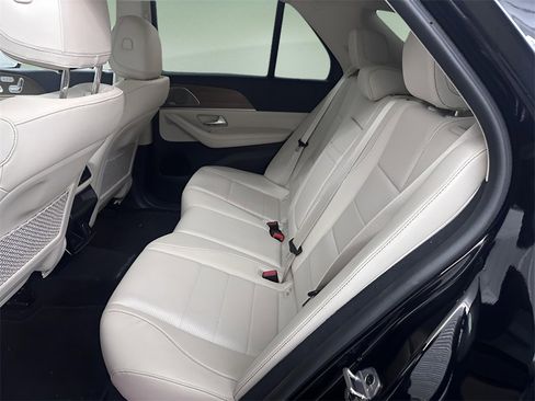 Used 2023 Mercedes-Benz GLE 350 4MATIC image 4