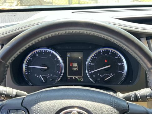 Used 2018 Toyota Highlander XLE FWD image 26