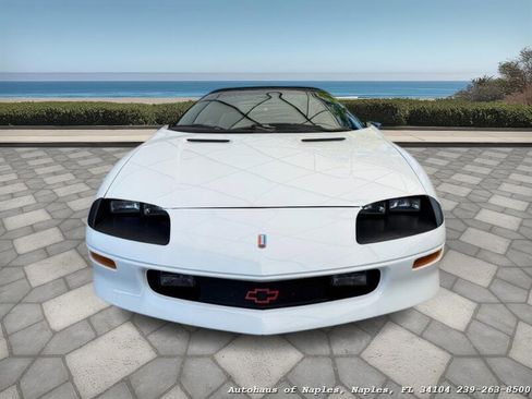 Used 1994 Chevrolet Camaro Z28 image 3