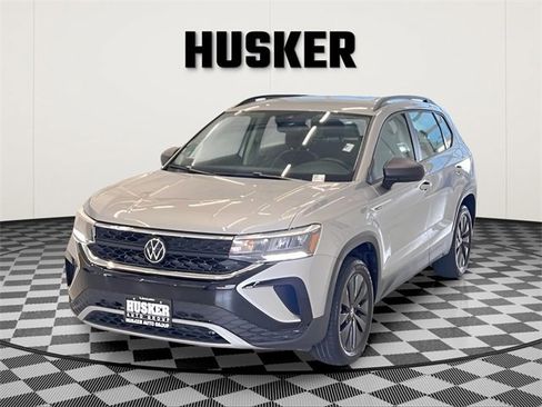 Used 2024 Volkswagen Taos S image 4