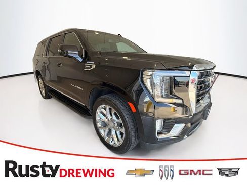 Used 2022 GMC Yukon XL SLT w/ SLT Premium Package AWD/4WD image 1