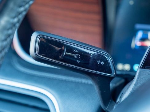 Used 2023 Lincoln Navigator Reserve image 13