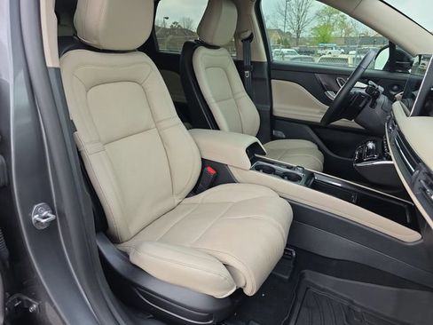 Used 2025 Lincoln Corsair Reserve w/ Equipment Group 202A image 20