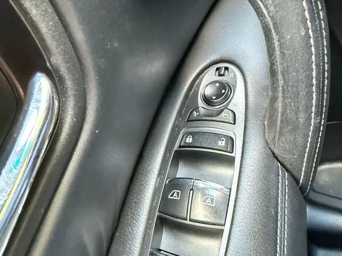 Used 2017 INFINITI QX80 2WD w/ Driver Assistance Package image 32