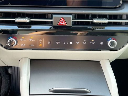 New 2026 Kia Sportage EX image 24