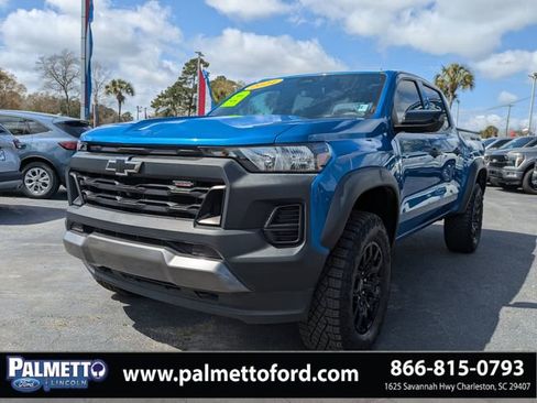 Used 2024 Chevrolet Colorado Trail Boss w/ Technology Package image 8