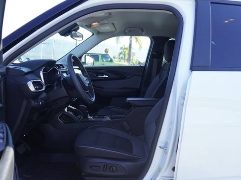Used 2023 Chevrolet TrailBlazer LT AWD/4WD image 22