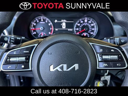 Used 2024 Kia Forte LXS FWD image 25