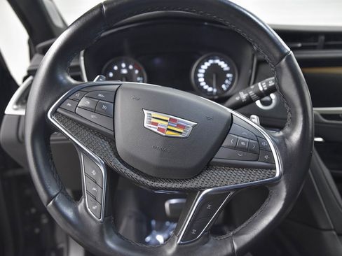 Used 2022 Cadillac XT5 Sportv image 17