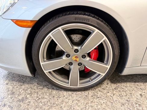 Used 2017 Porsche 911 Carrera S RWD image 42