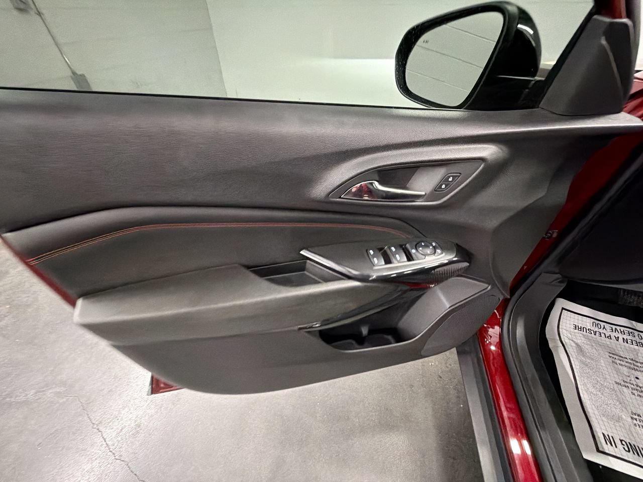 Certified 2025 Chevrolet Trax RS w/ Sunroof Package FWD image 20