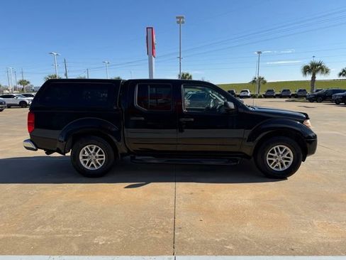 Used 2015 Nissan Frontier SV w/ SV Value Truck Package image 6
