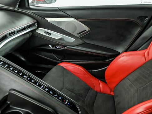 Used 2020 Chevrolet Corvette Stingray Premium Cpe w/ 3LT Preferred Equipment Group image 37