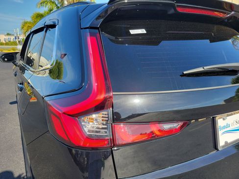 Used 2025 Honda CR-V Sport Touring image 12