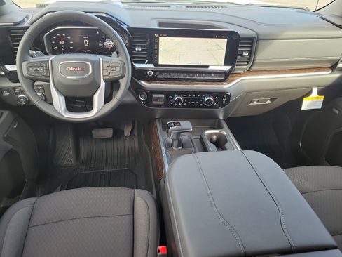 New 2026 GMC Sierra 1500 Elevation image 3