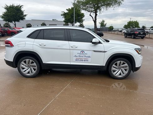 Used 2022 Volkswagen Atlas Cross Sport SE AWD/4WD image 6