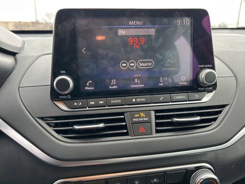 Used 2022 Nissan Altima 2.5 SV image 8