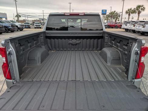 New 2026 Chevrolet Silverado 1500 RST w/ Dark Appearance Package AWD/4WD image 33