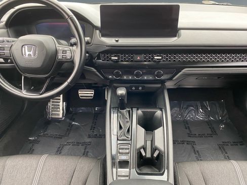 Used 2024 Honda Accord Sport image 11