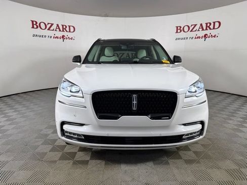 Used 2024 Lincoln Aviator Black Label AWD/4WD image 2