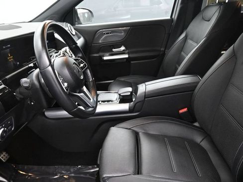 Used 2022 Mercedes-Benz GLA 250 4MATIC image 9