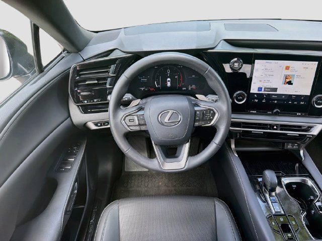 Used 2025 Lexus RX 350 FWD w/ Technology Package image 18