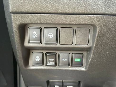 Used 2021 Nissan Rogue Sport SL w/ Premium Package image 22