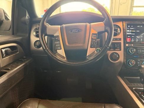Used 2017 Ford Expedition Limited w/ Equipment Group 301A AWD/4WD image 19