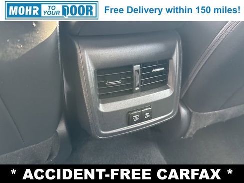 Used 2022 Toyota Avalon XLE image 31