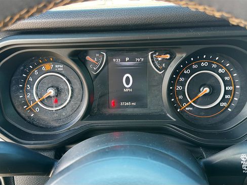Used 2024 Jeep Wrangler Unlimited Sport AWD/4WD image 38