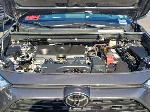 Used 2023 Toyota RAV4 XLE Premium AWD/4WD image 28