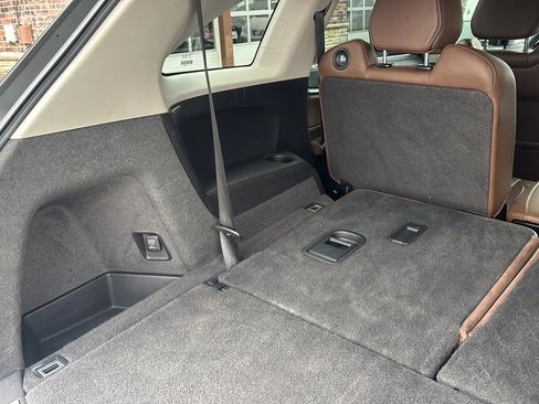 Used 2017 Acura MDX SH-AWD Sport Utility 4D image 33