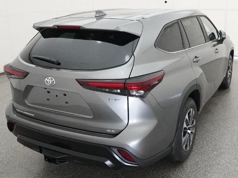 New 2026 Toyota Highlander XLE AWD/4WD image 8