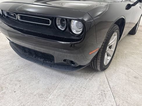 Used 2023 Dodge Challenger SXT RWD image 14