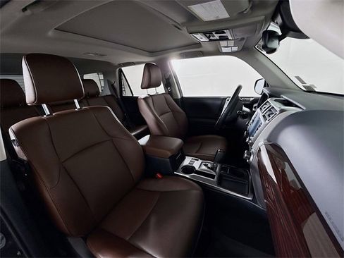 Used 2024 Toyota 4Runner Limited image 24