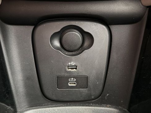 Certified 2024 MINI Cooper S FWD image 32