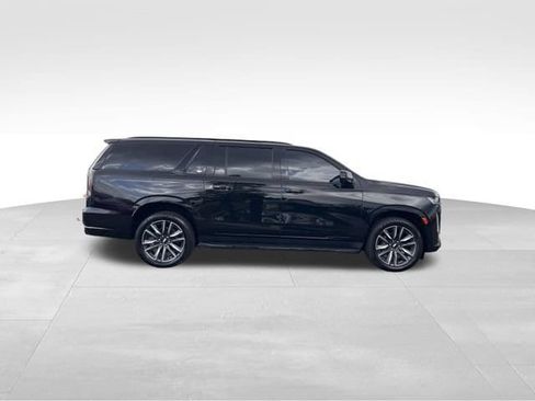 Used 2022 Cadillac Escalade ESV Sport RWD image 6