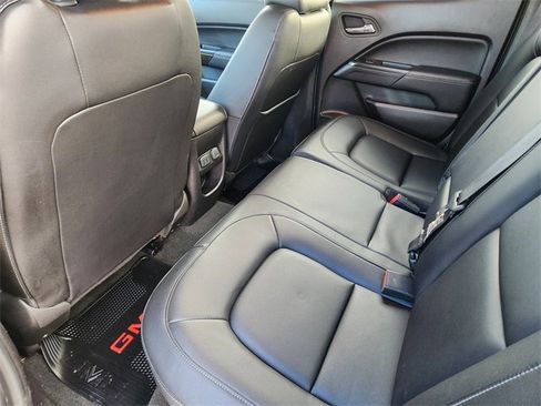 Used 2016 GMC Canyon SLT w/ Driver Alert Package image 29