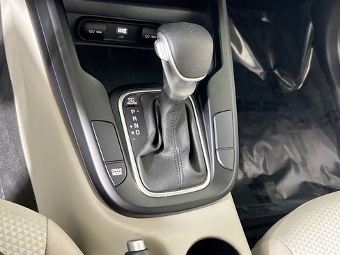 Used 2024 Kia Soul LX w/ Option Group 015 FWD image 16