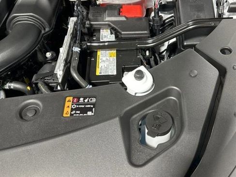 New 2026 Buick Enclave Preferred w/ LPO, Floor Liner Package image 39