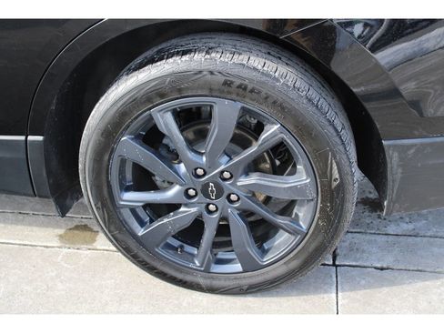 Used 2023 Chevrolet Equinox RS image 37