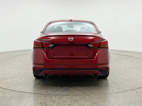 Used 2025 Nissan Altima 2.5 SV image 7