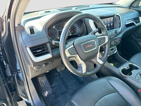 Used 2024 GMC Terrain SLT AWD/4WD image 9