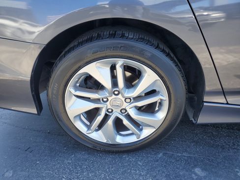 Used 2019 Honda Accord LX image 36