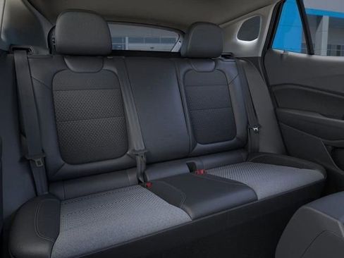 New 2026 Chevrolet Trax LT w/ Driver Confidence Package image 18