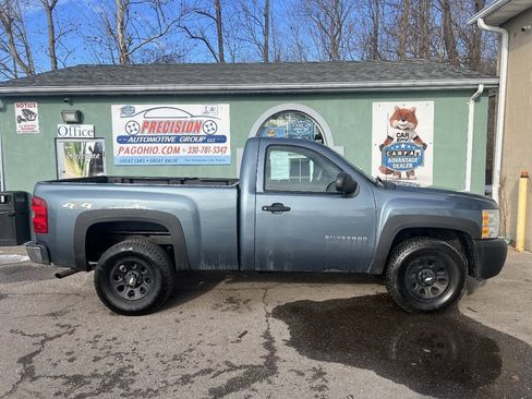 Used 2011 Chevrolet Silverado 1500 W/T AWD/4WD image 3