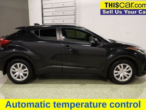 Used 2021 Toyota C-HR LE image 8