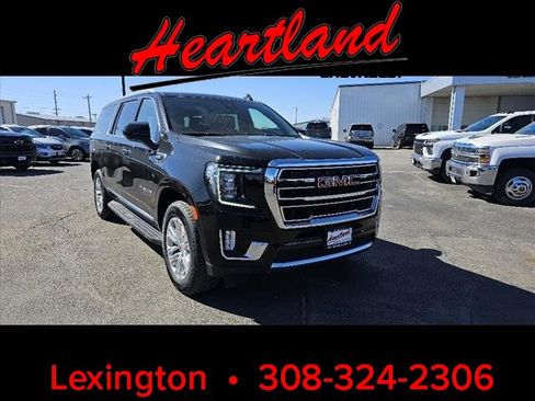 Used 2023 GMC Yukon XL SLT image 1