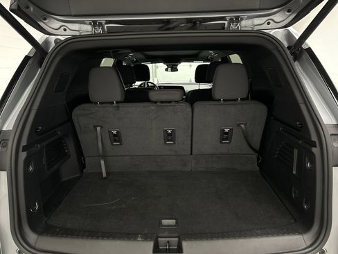 Used 2024 Chevrolet Traverse Z71 image 14