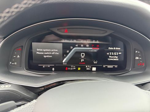 New 2026 Audi SQ7 Prestige image 11